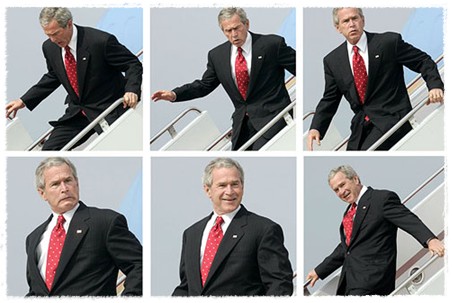 Буш выходит из самолета